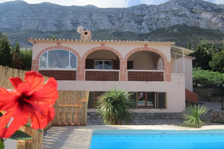 Villa Jenni – Ferienhaus mit Pool in Denia, Costa Blanca
